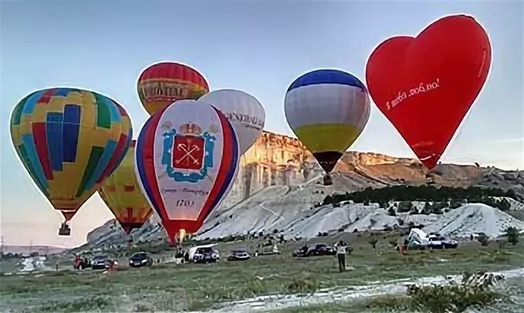 Республика шаров. Белая скала Белогорск фестиваль воздушных шаров. Крым Белогорск парад воздушных шаров. Воздушные шары в Крыму белая скала 2023. Белогорск фестиваль воздушных шаров 2023.