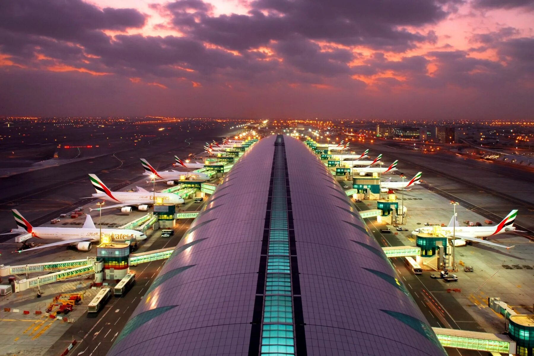 Международный аэропорт Дубай. Аэропорт Дубай DXB. Международный Дубай (DXB). 3. Международный аэропорт Дубая.