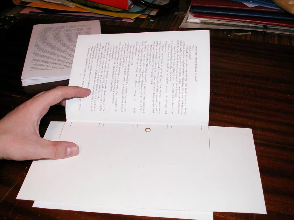 Книжка своими руками из бумаги сшивание. Как сделать книжку из распечатанных листов. Как сшить книгу своими руками. Печать книг своими руками фото. Как сшить книги на выборах