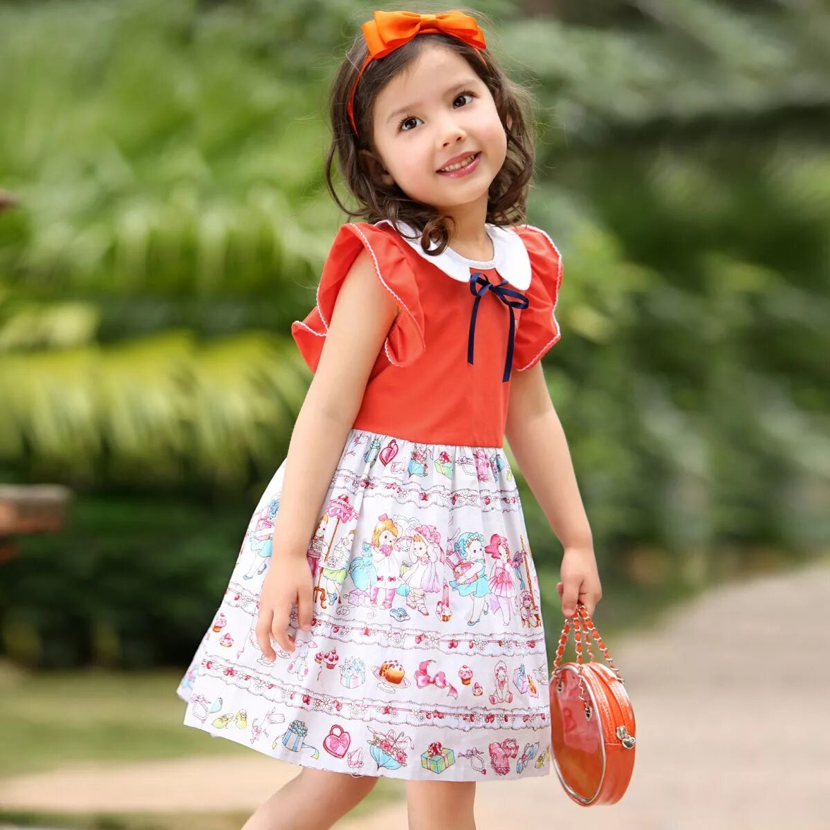 Девочка. Продам маленькую девочку. Одежда для малышей. Малышка в платье. Модное платье для дево.