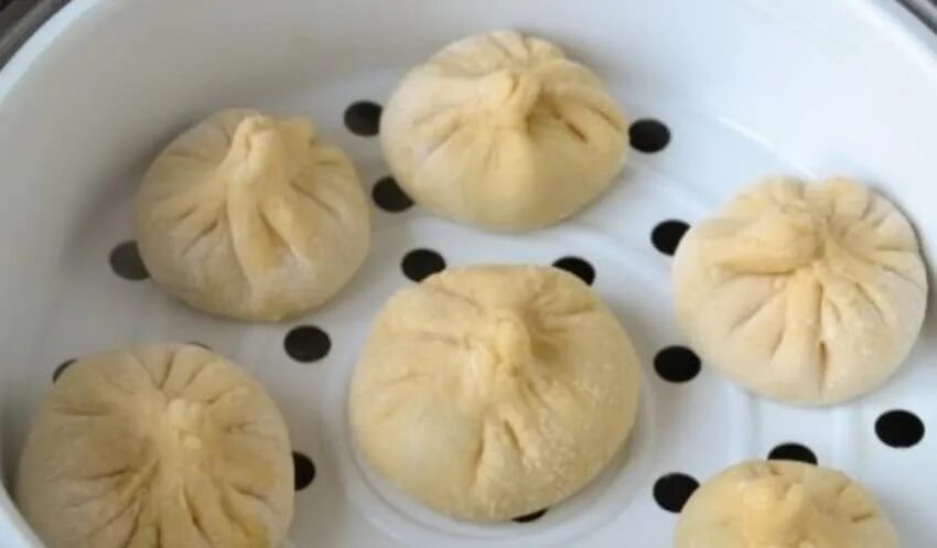 Хинкали на пару. Хинкали в мантоварке. Хинкали в мультиварке на пару. Варка замороженных хинкали. Хинкали на пару.