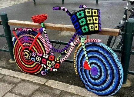 Яркий связать прибегать