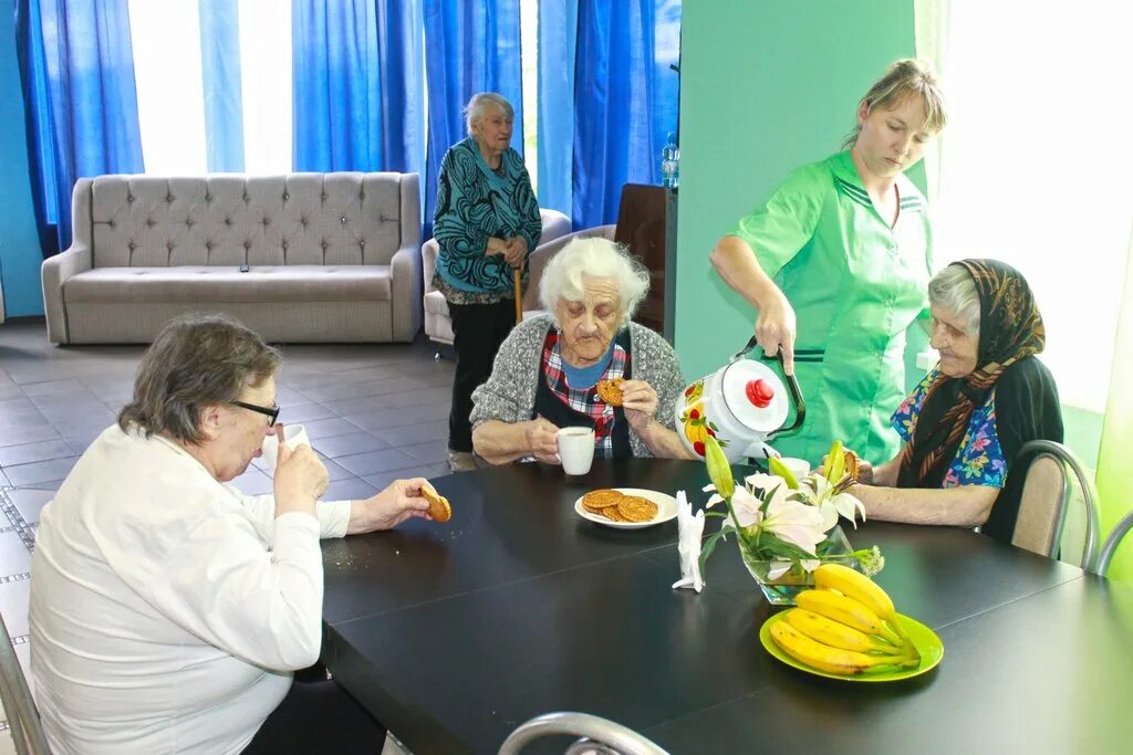 Пансионат для пожилых людей с деменцией в Подмосковье. Санаторий для пожилых. Интернат для пожилых людей с деменцией. Интернат для пожилых с деменцией.