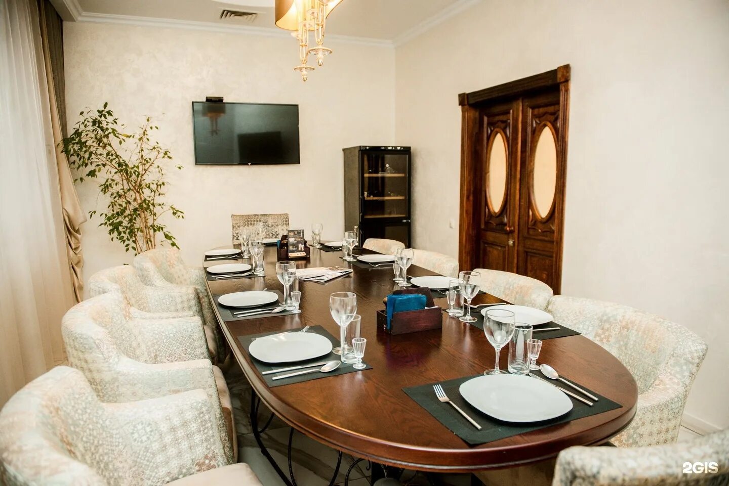 Аль фахир казань. Аль фахир казань на шмидта. Аль фахир казань. Альфахир казань на чеховском. Кафе аль фахир.