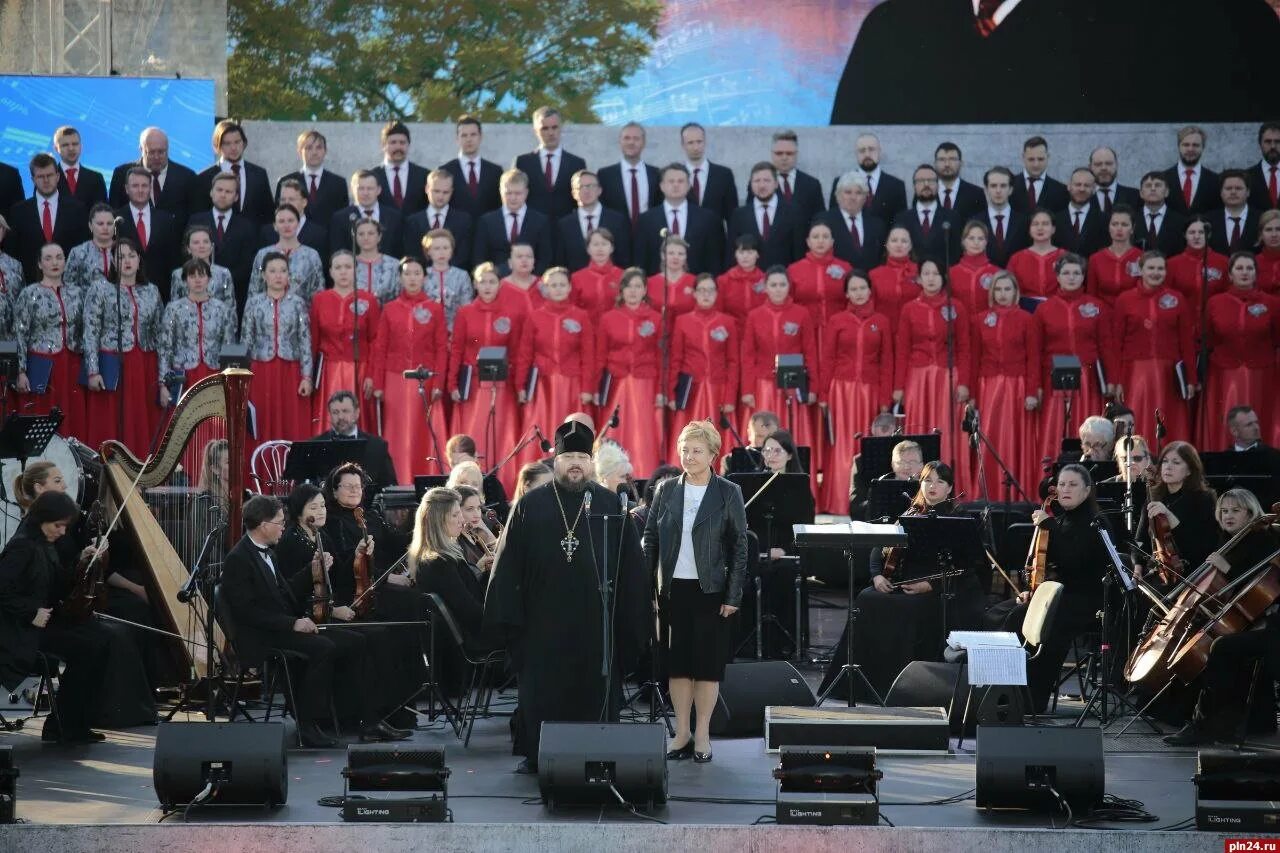 Хоровой фестиваль 2024. Всероссийский хоровой фестиваль имени м. Хоровой фестиваль освещение. Кубанский хор в большом зале московской консерватории. Фестиваль мужских хоров.