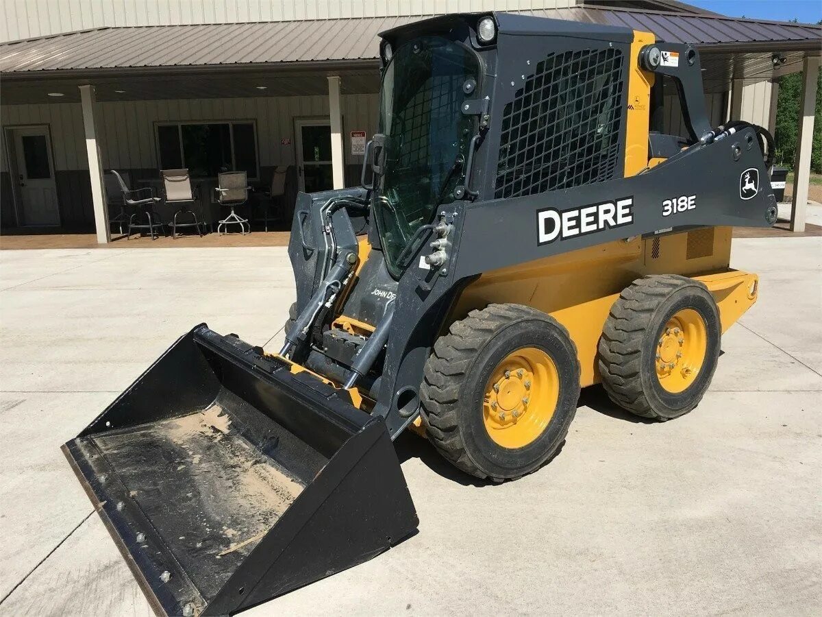 Bobcat s70, 2017. Показать мини погрузчик. Мини погрузчик бобкэт s650. Bobcat s300. Мини погрузчик катерпиллер.