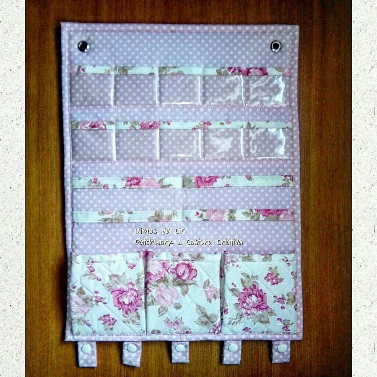 Кармашки для резинок и заколок. Органайзер для хранения резинок и заколок для волос. Органайзер для заколок. Органайзер для заколок. Органайзер для резинок и заколок.