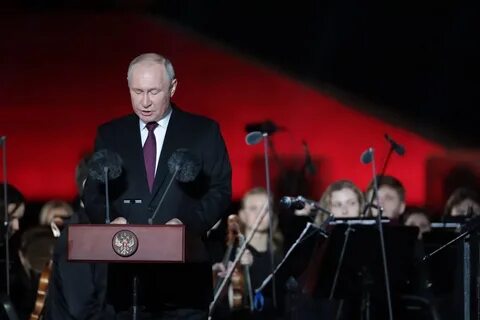 Выступающие открытие памятника