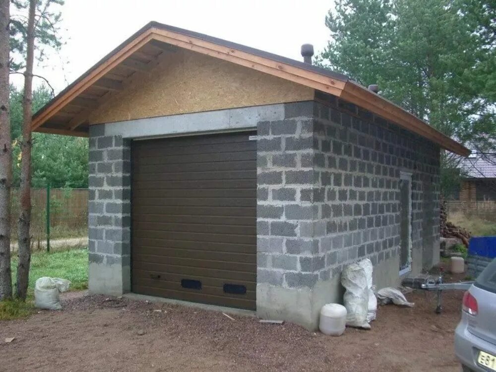 Кирпичный хозблок
