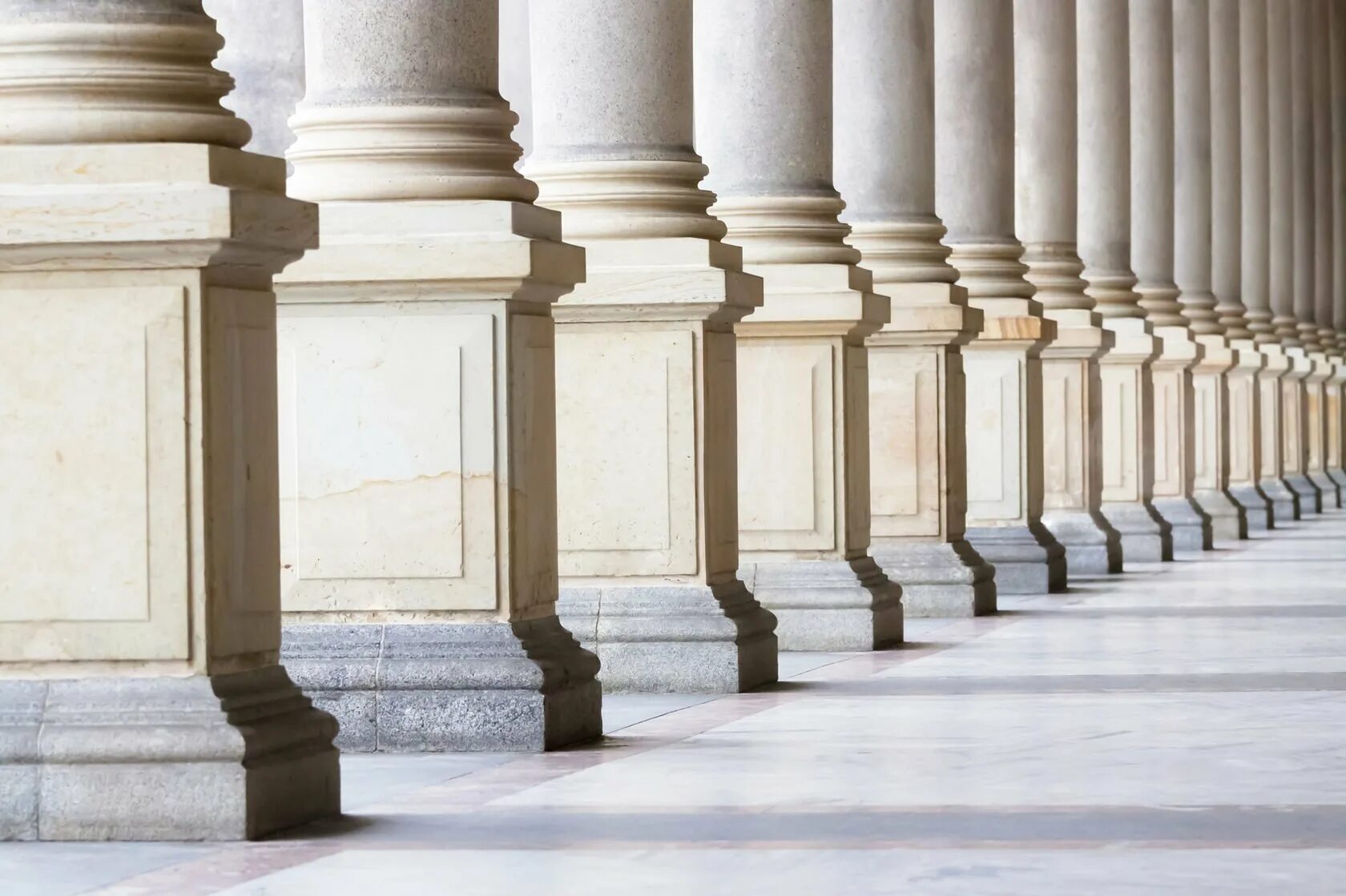 Дорическая колонна квадратная. Греческие колонны. Колонна греческая коринфский. Сайт колонны. Колонна 0817rx.