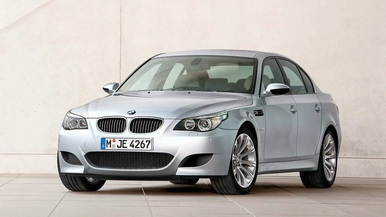Bmw 5 e60 2004. Bmw m5 e60 2005. Бмв 5 е60. Bmw 5 e60 2004. Bmw e60 2004.