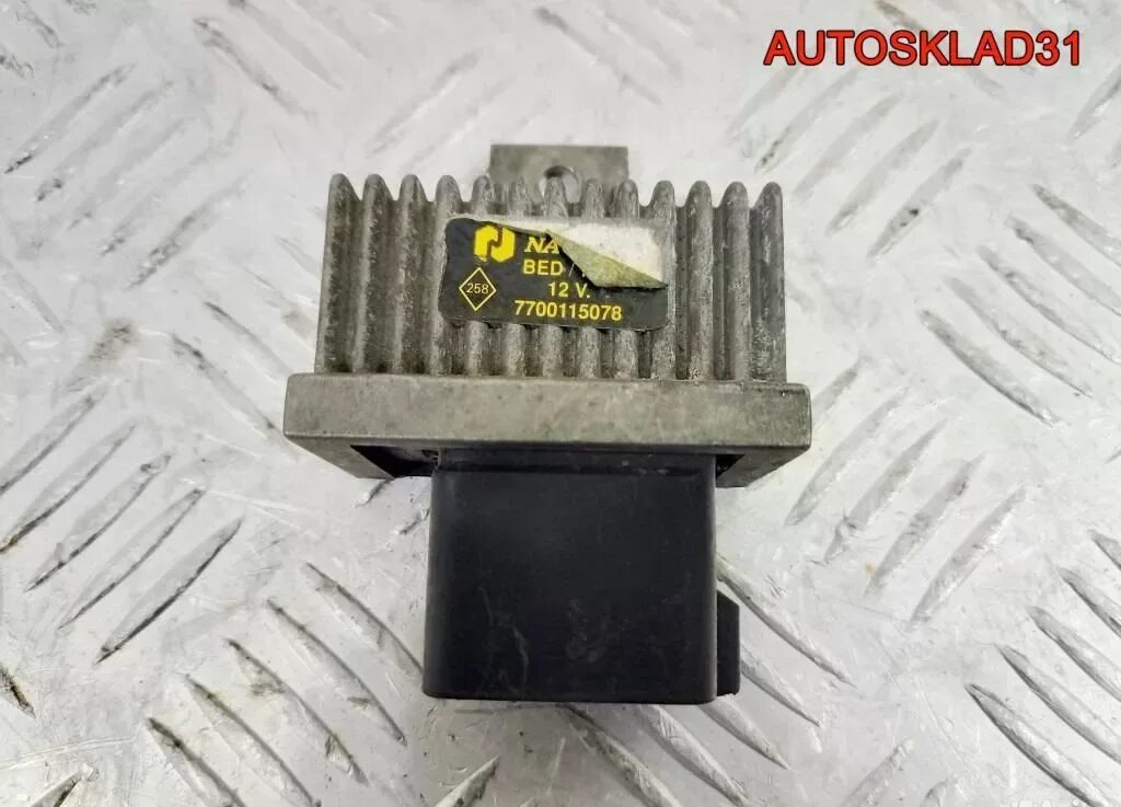 Свеча накала md92. Свечи накала рено меган 2 1. Свеча накаливания для рено клио 2. Реле свечей накала рено дастер 1. Renault 8200490950 свеча накаливания.