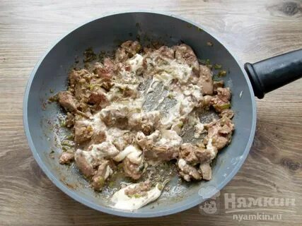 Печень на сковороде с майонезом