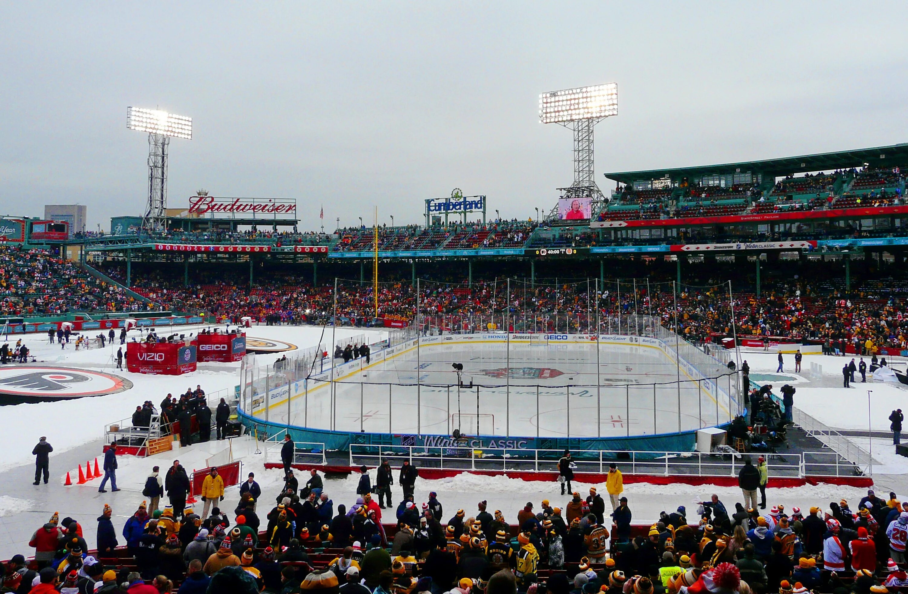 Стадион Лэнсдаун парк Оттава. Detroit Colorado Winter Classic 2016. Бостон штатты хоккейный стадион. Зимняя классика. Side ice