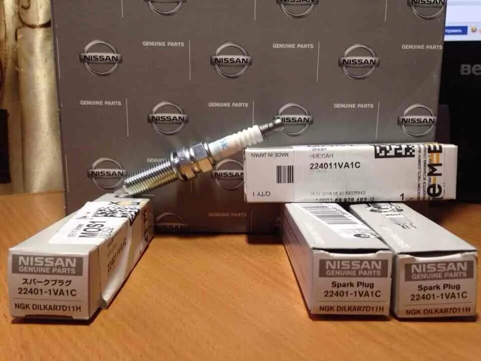 Свечи зажигания ниссан кашкай 2.0. Nissan 22401-1va1c (ngk dilkar7d11h).. 22401-1va1c. nissan 22401-1va1c свеча зажигания. nissan 224011va1c.
