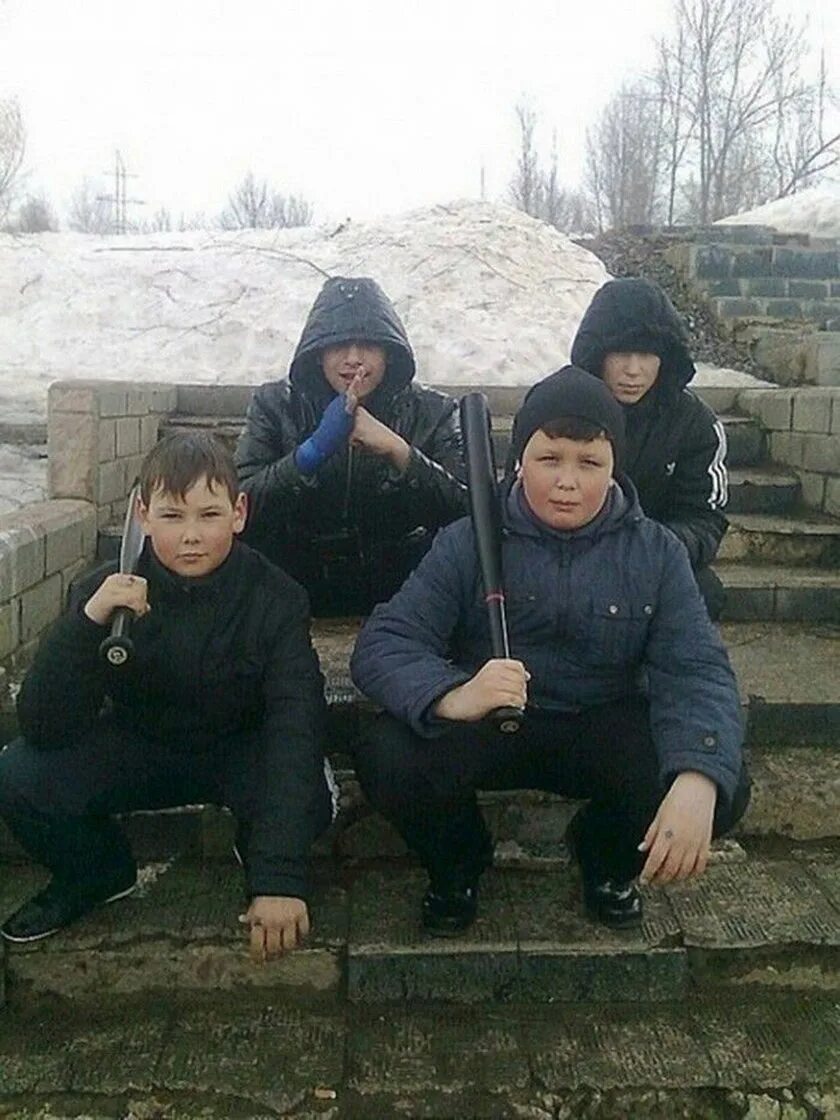Школьник гопник. Местные пацаны. Фотографии где пацаны. Добро песни мои пацаны. Я и мои пацаны.