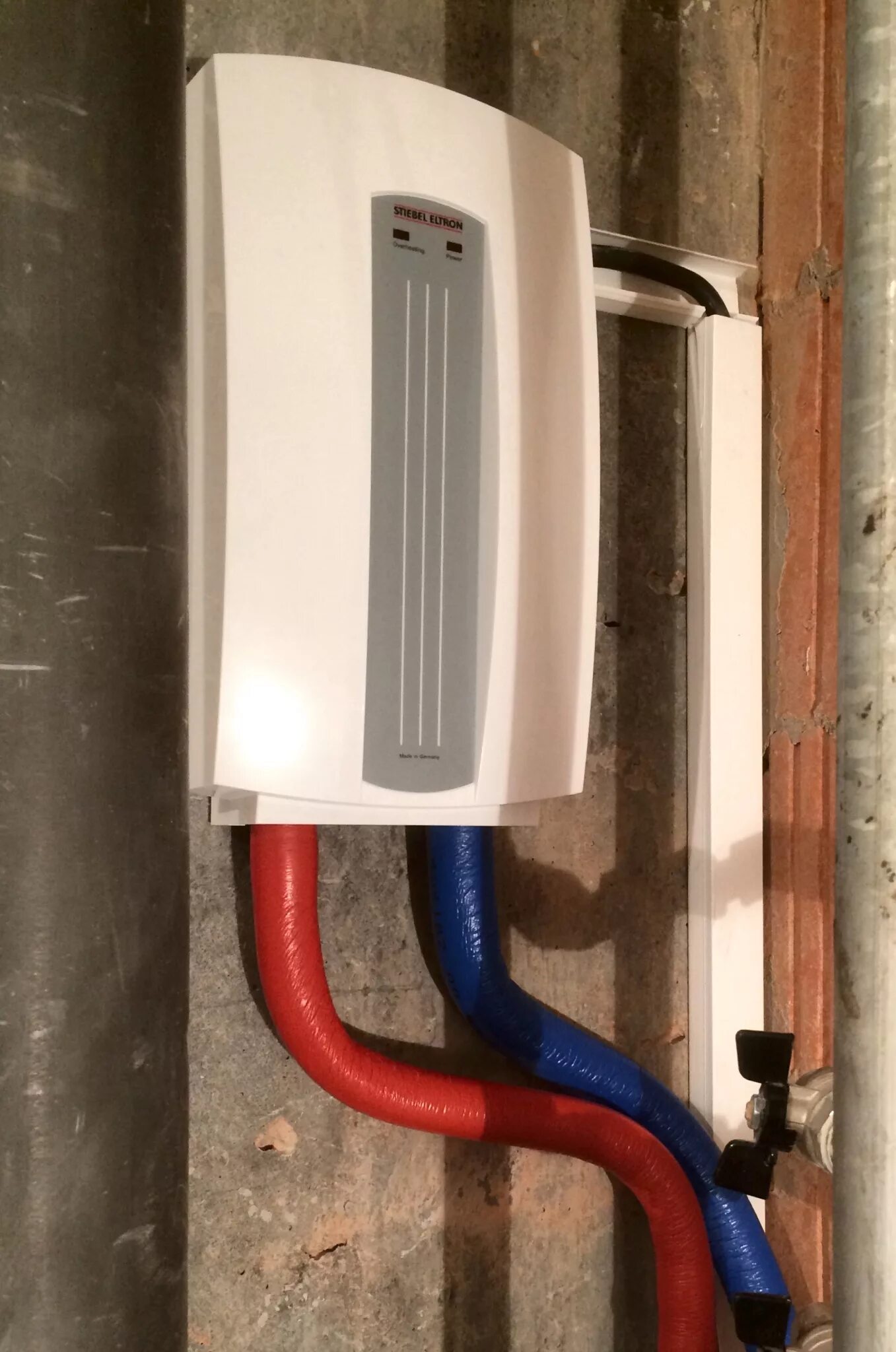 Stiebel eltron водонагреватель проточный ddh. Проточный водонагреватель stiebel eltron 8. проточный stiebel eltron dhc 8. проточный водонагреватель штибель. водонагреватель stiebel eltron dhc.