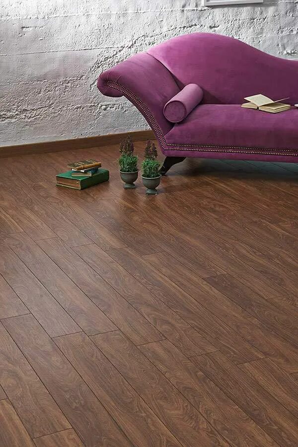 Ламинат kaindl орех вива. Ламинат вестерхоф маэстро аристократ. Магазин склад ламината. Лаковый паркет. Ламинат в хасавюрте.