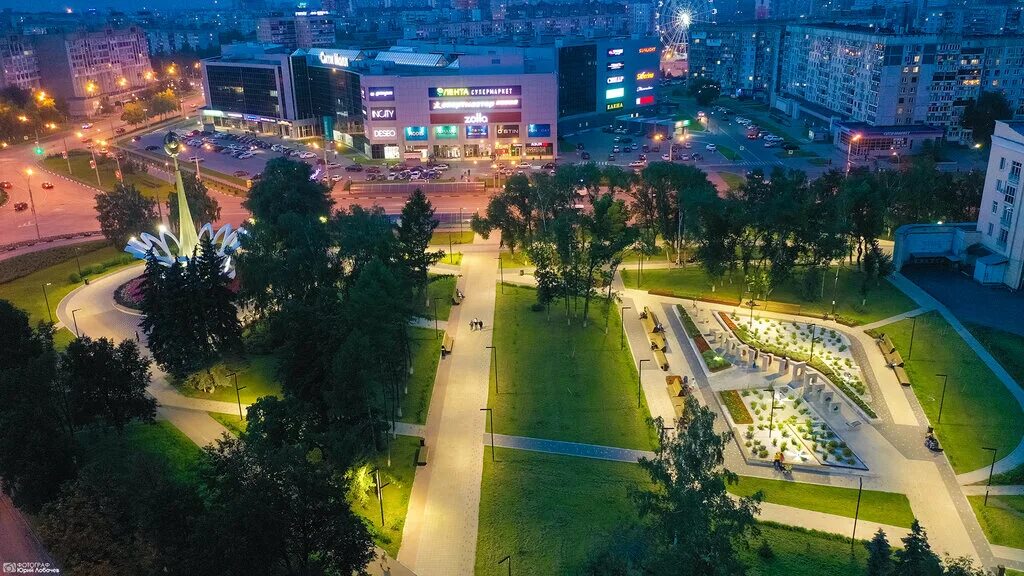 Планета кирова новокузнецк. Московская 102в тц планета. Тц сити молл новокузнецк. Кирова 10 новокузнецк. Сити молл ул.