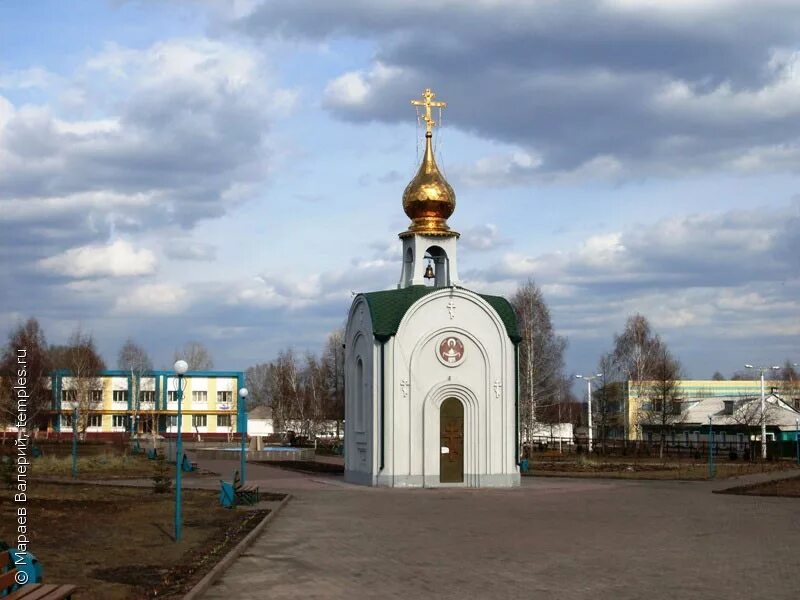 Церковь Полысаево. Часовня Полысаево. Кемеровская область г Полысаево храм. Храм Серафима Саровского Полысаево.