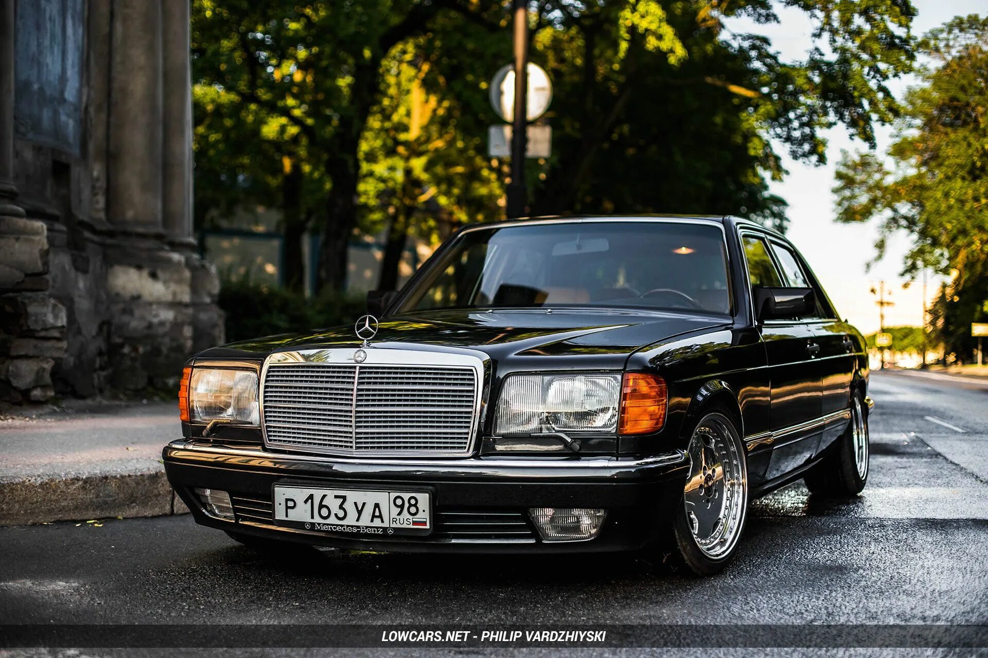 Купить старый мерседес. Мерседес w126. Mercedes-Benz w126. Mercedes w126 AMG. Mercedes Benz s class w126.