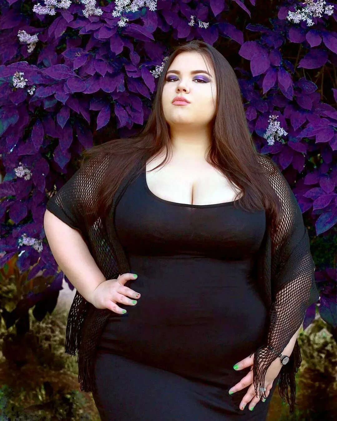 Красивые толстушки. Толстая молодая девушка. Молодые толстые девочки. Полненькие в колготках. Руски толсти девушка.