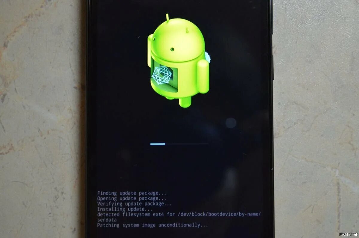 Как прошить андроид 12. Обновление андроид. автоматические обновления android. прошивка андроид маска. загрузка обновления картинка андроид перепрошивка.
