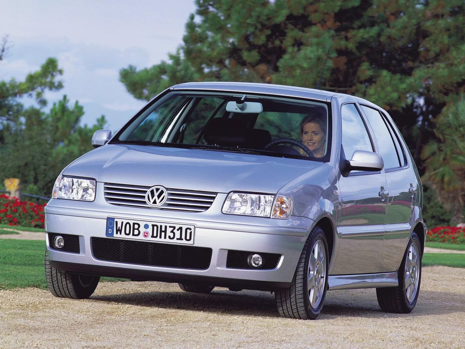 Volkswagen polo 3 поколения. Фольксваген поло 2005. Фольксваген поло 2001 1. 4. Фольксваген поло 2001.