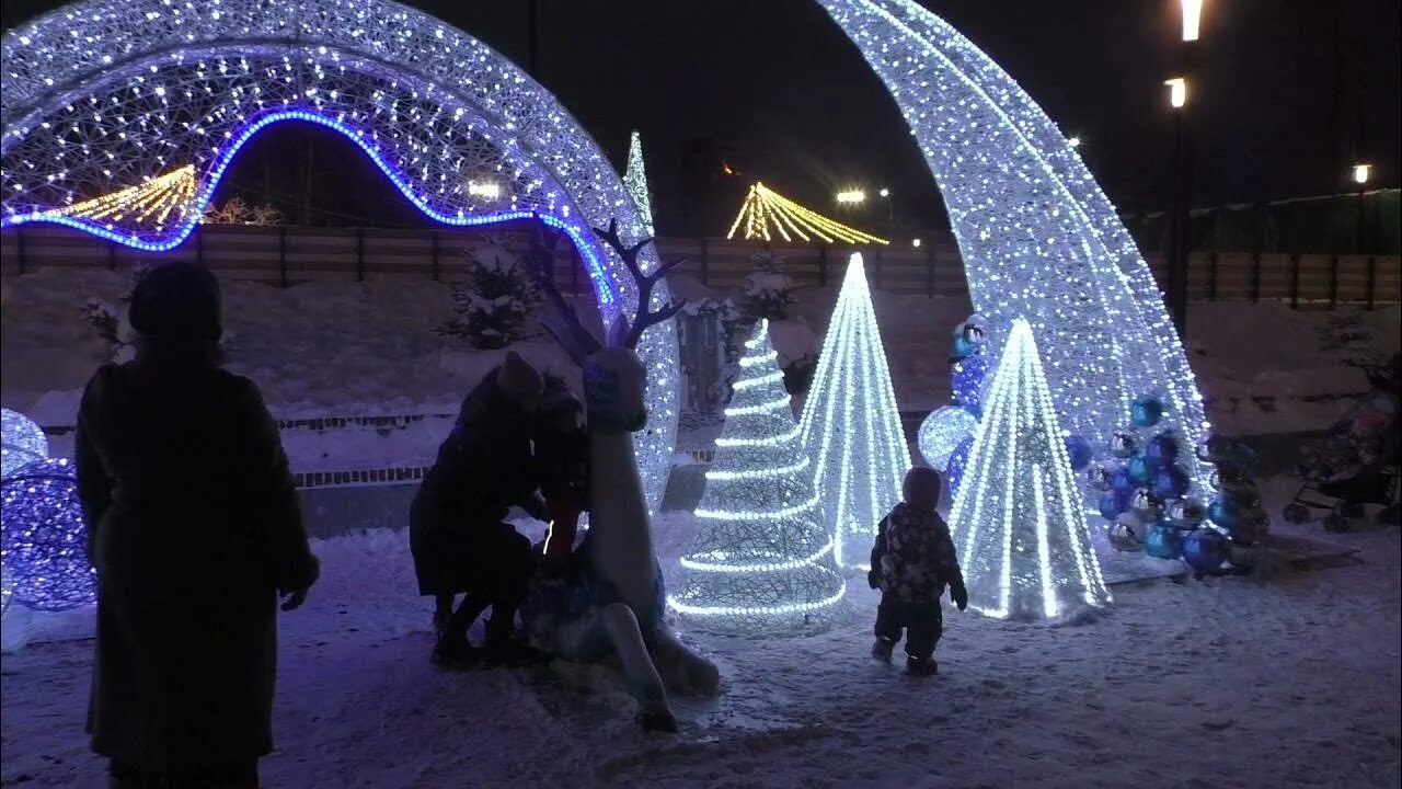 Каток в подольске в парке. Парк Талалихина Подольск каток. Парк Талалихина Подольск реконструкция. Каток в парке Талалихина Подольск. Колесо обозрения Подольск парк Талалихина.