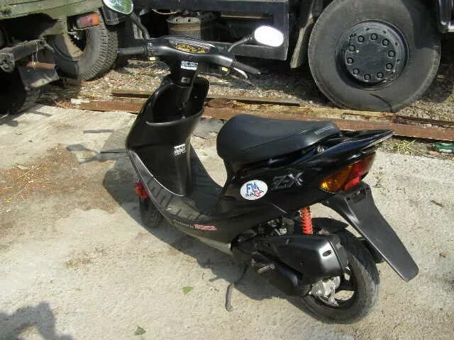 Скутер honda dio 34. Honda dio 34 зеленый изумруд. Honda dio 34 zx. Скутер honda dio 35. Скутер honda dio 34.