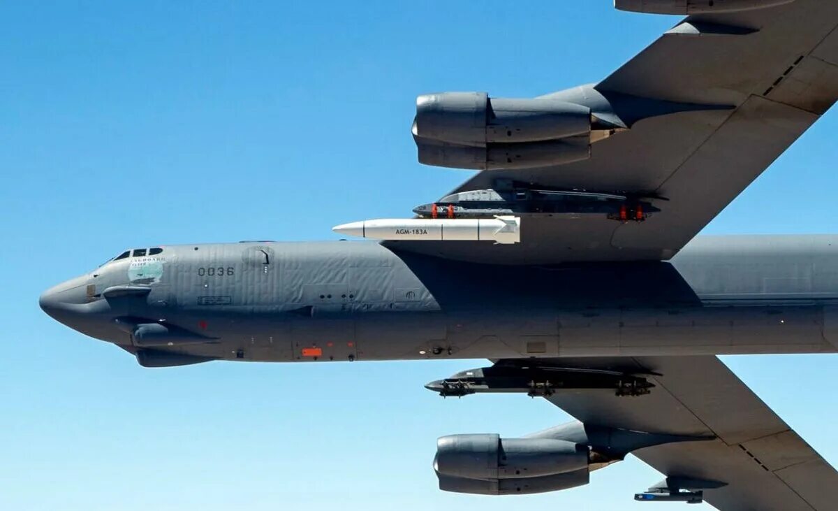 Agm 183 arrw. Agm-183a arrw. agm 183 a ракета. b-52 agm-183a. гиперзвуковой ракеты agm-183a.