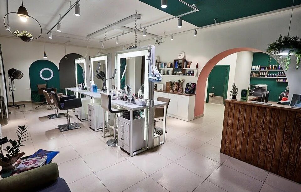 салон красоты виктория. студия красоты псков. алина псков коммунальная 44б салон. студия красоты псков. соntur салон красоты псков октябрьский.