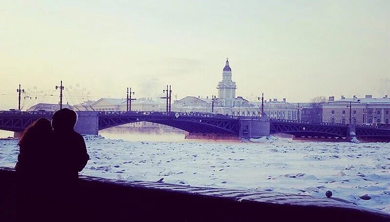 Холод спб. Фотосессия в питере зимой. холодный питер. девушка в петербурге зимой. питер зима холодно.