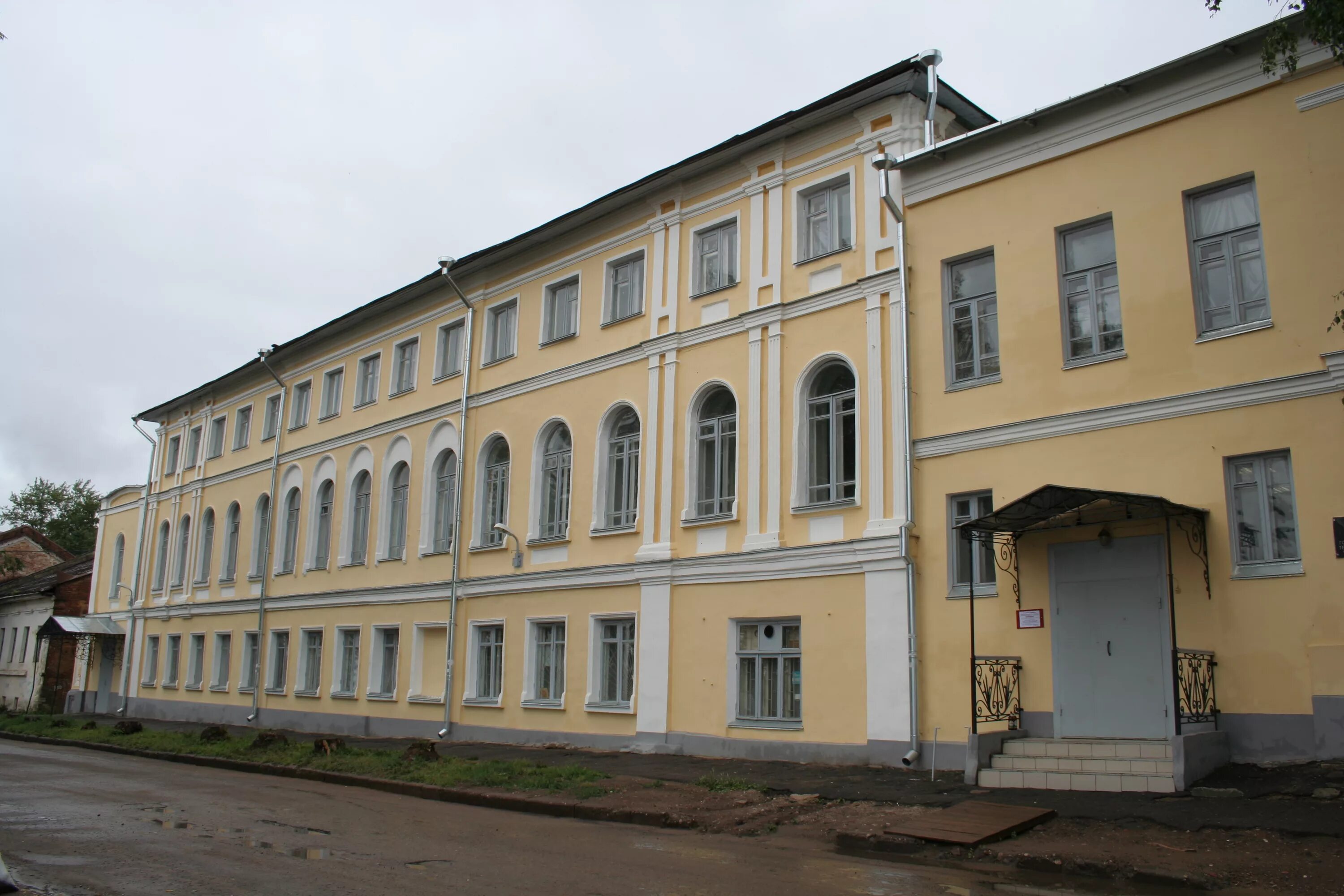 Костромской медицинский университет. Костромской педагогический институт. Технологический институт кострома. Корпус в1 кгу кострома. Кгу кострома главный корпус.