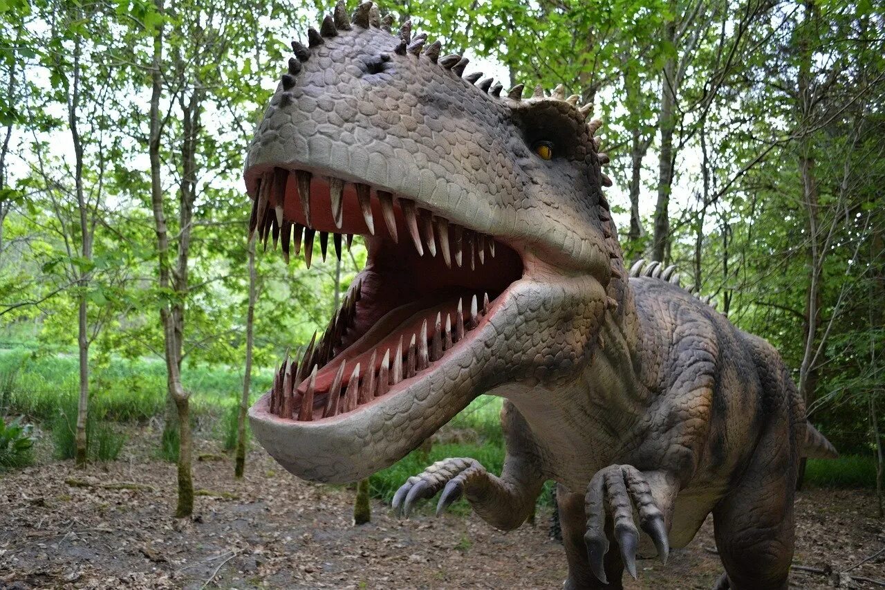 Видео про настоящих динозавров. Динозавр. Мегалотопс jurassic world alive. Динозавр "тиранозавр рекс". Видео про настоящих динозавров.