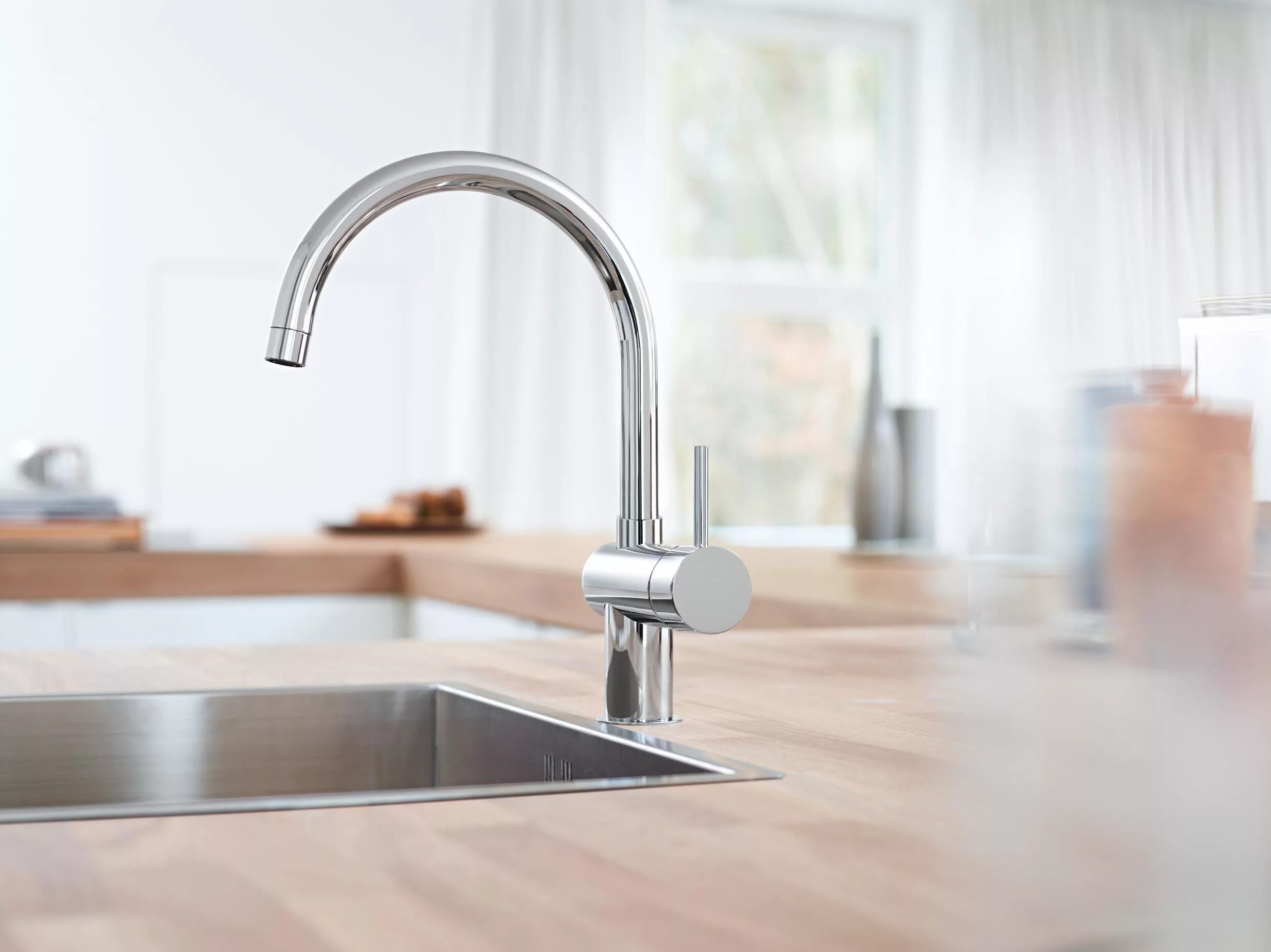 7. Grohe eurosmart cosmopolitan для кухни. Смеситель для кухни grohe eurosmart cosmopolitan. Смеситель longran. Смеситель lemark minima lm3850c для кухни.