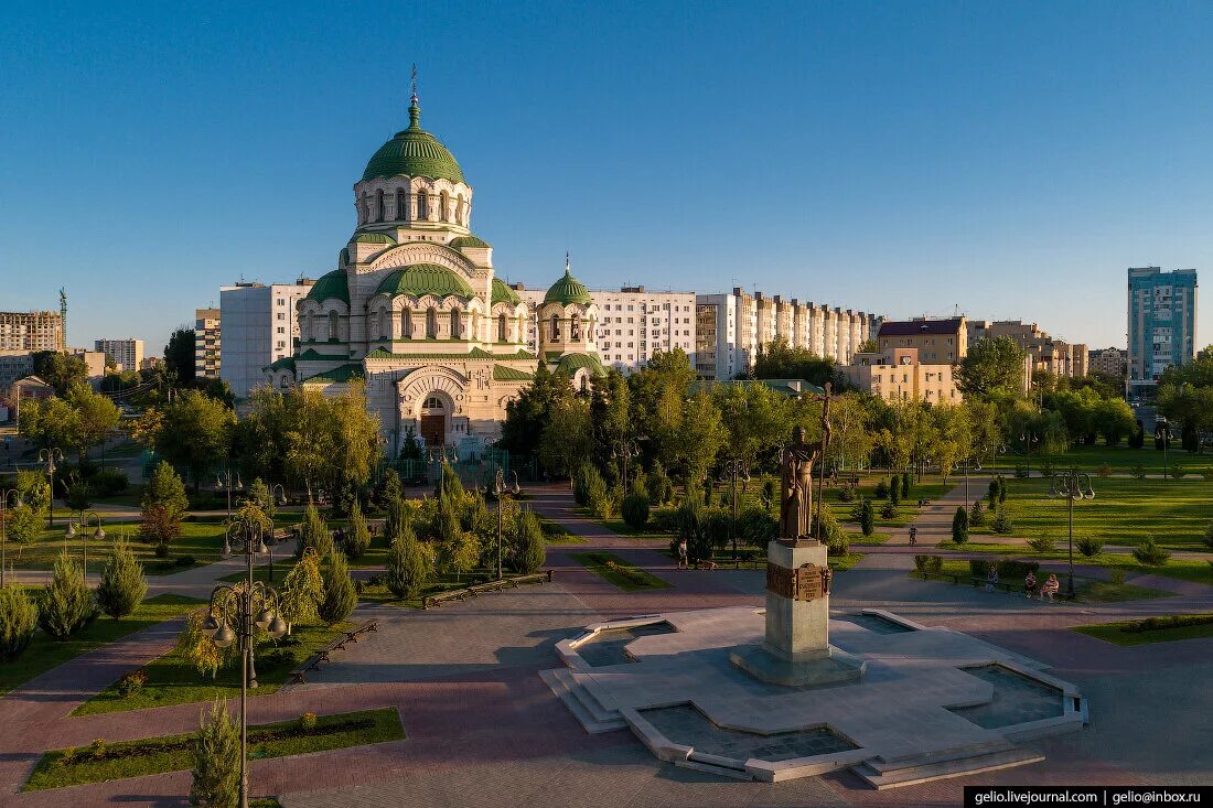 На каком городе стоит астрахань. Собор святого владимира астрахань. собор святого владимира астрахань с высоты. ворота в каспий астрахань. городской округ город астрахань.