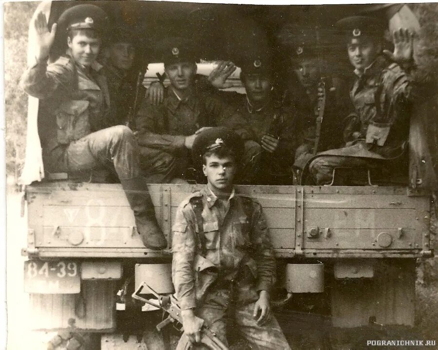 арташатский пограничный отряд 2392 заставы. московский дшмг 1988. застава литам. пяндж халкояр. погран застава арташат.