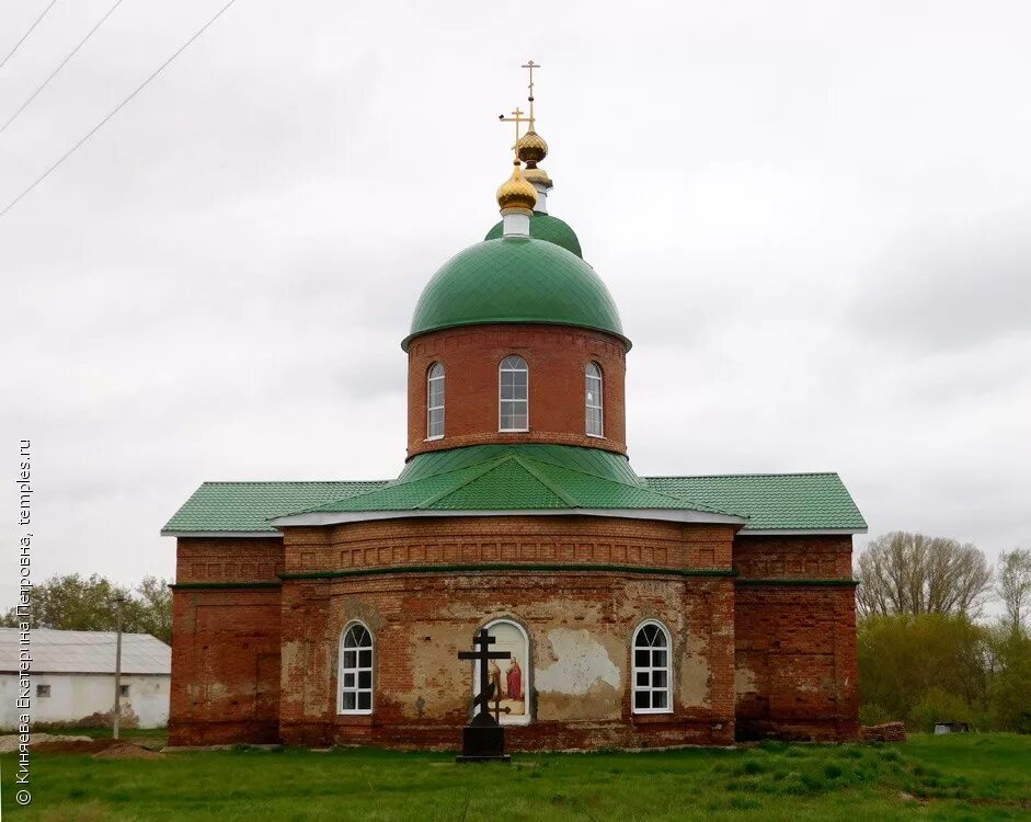 село съезжее самарская область. виловатое храм архангела михаила. богатовский самарской. съезжее часовня самарская область. церковь виловатое самарская.