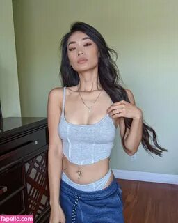 Elizabeth Tran / ImElizabethTran / elizabethtran Nude Leaked OnlyFans Photo...