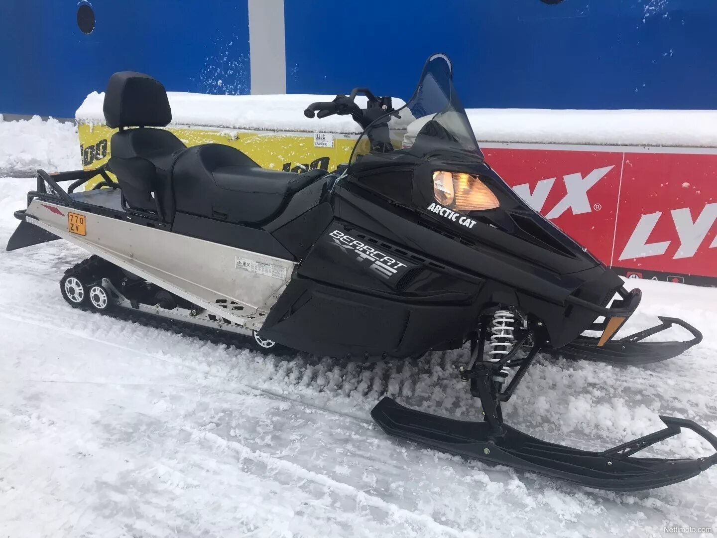 Купить снегоход артикет бу. Снегоход Arctic Cat 570. Arctic Cat Bearcat 570 XT. Арктик Кэт 570 ХТ. Снегоход Arctic Cat Bearcat 570.