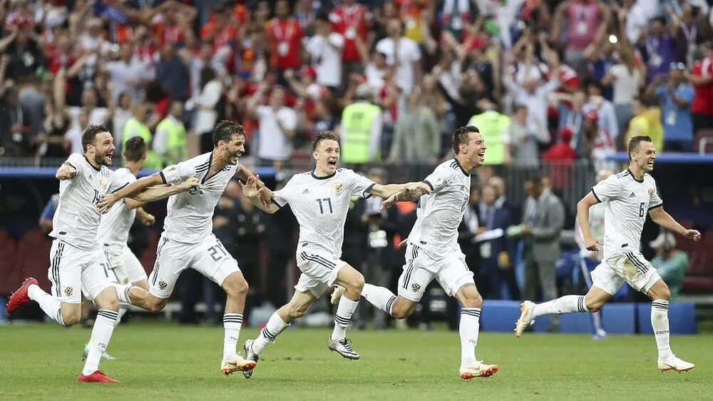 В каком чемпионате играет