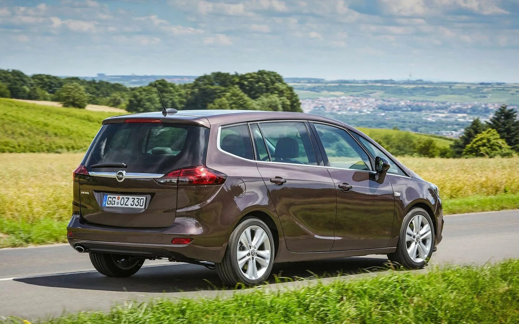 Зафира 2016. Opel zafira tourer. новый опель зафира 2016. opel zafira tourer 2018. opel zafira c.