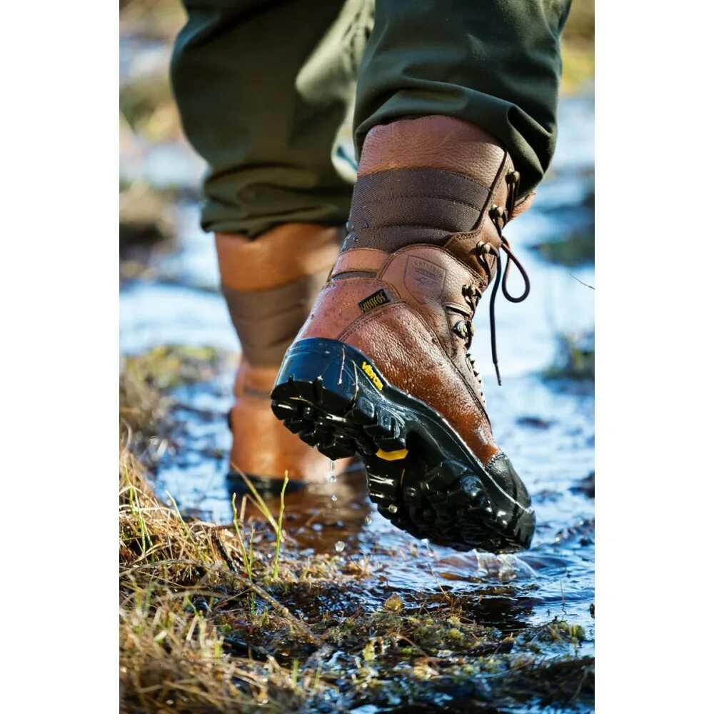 Треккинговые ботинки непромокаемые. Треккинговые ботинки meindl. Trezeta cyclone thermo. Сапоги north track spirale. Лучшие непромокаемые ботинки.