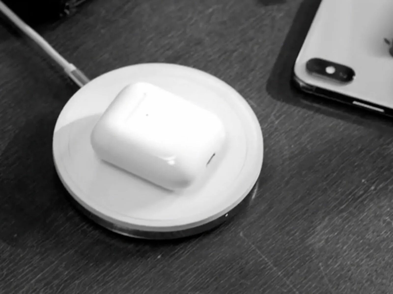 AIRPODS 2 беспроводная зарядка. AIRPODS Pro беспроводная зарядка. AIRPODS 3 беспроводная зарядка. AIRPODS Pro 2 MAGSAFE. Наушники airpods pro зарядка