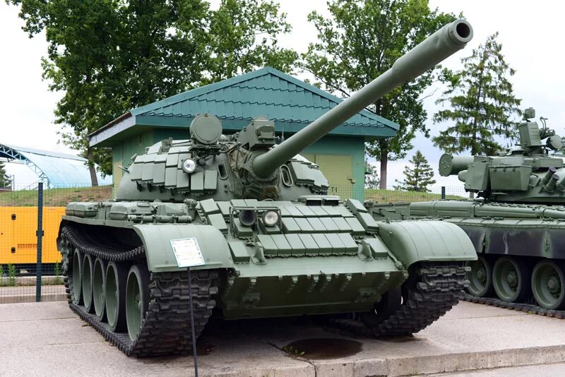 Купить т 55. Т-55мв. Т-55м-1. Т-55 С динамической защитой. Т-55м8а2 Тайфун-2.