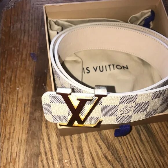 Louis Vuitton Belt White. Louis Vuitton off-White Belt. Белый репень лут витон. Ремень Луи Виттон белый. Луи виттон ремень оригинал