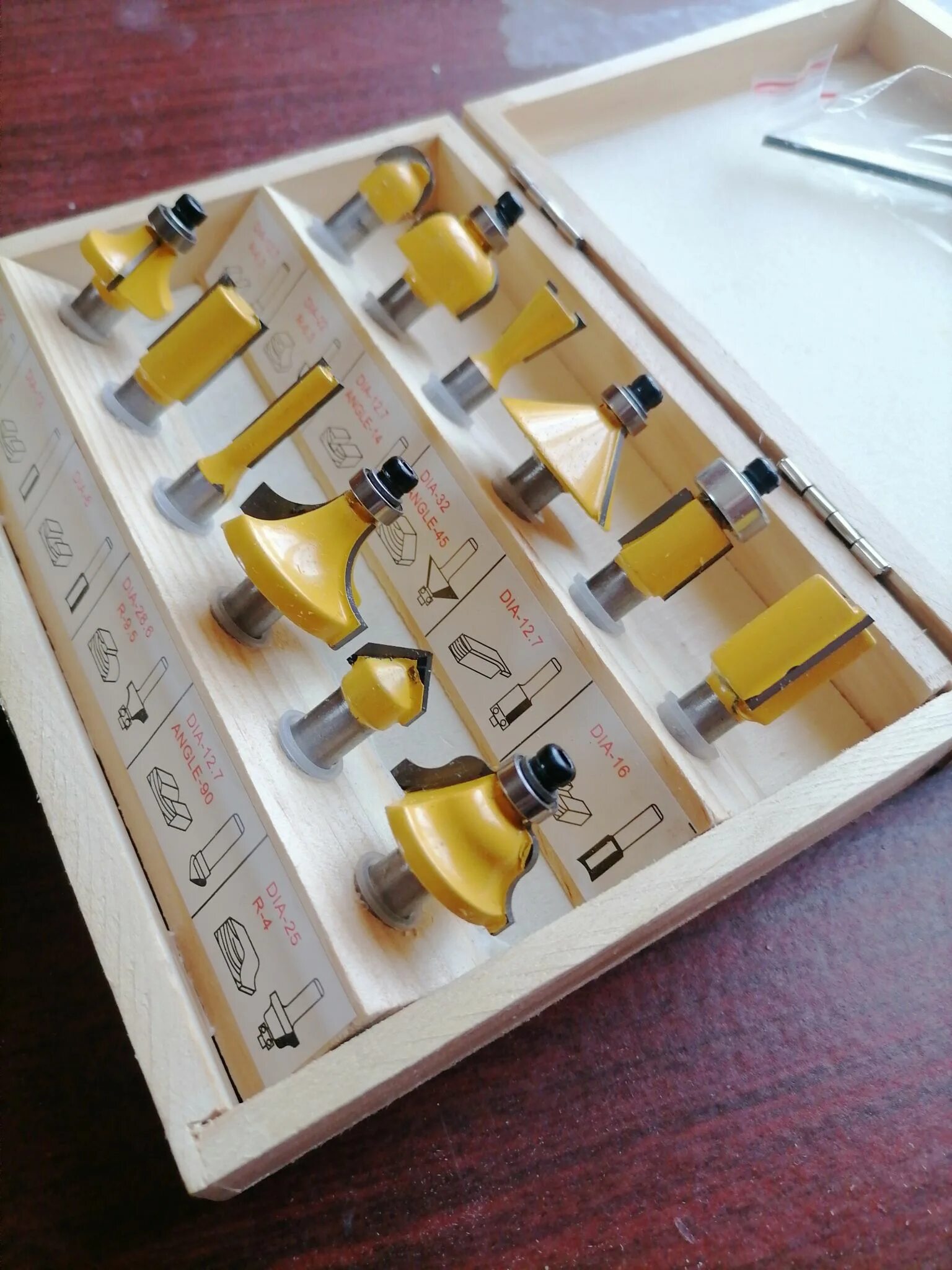 Набор фрез deko rbs12 (12 предметов) 065-0726. Набор фрез deko. Набор фрез deko. 463. Deko набор фрез dh06-1 8 мм.