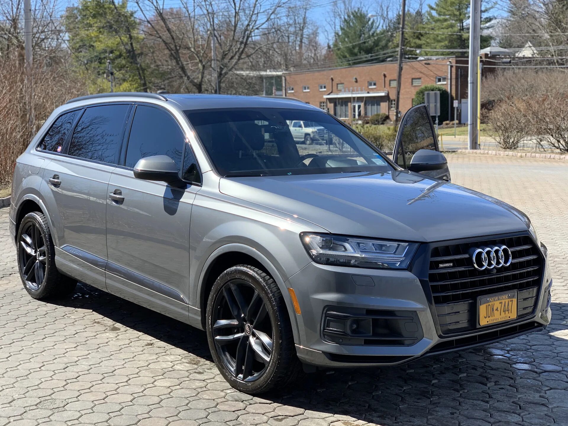 Диски ауди q7 r21. Audi q7 2018. Audi q7 aez. Диски audi q7 4m. Воссен ауди q7.