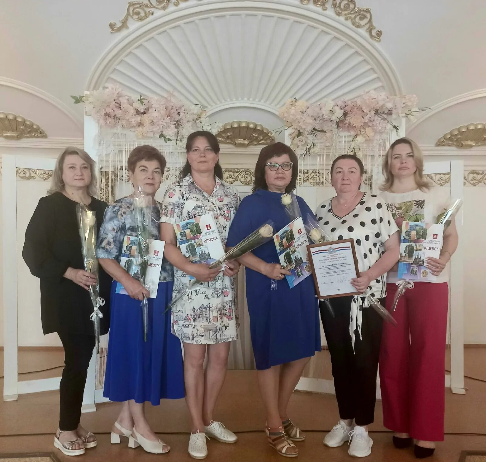 дмо сызрань. соцработники самары. цсо самарской области сотрудники. социальный работник россия. 105 лет социальной службе самарской области.